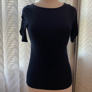 Navy T-shirt with flared v sleeve